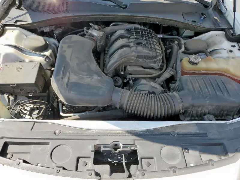 2016 CHRYSLER 300 LIMITED  