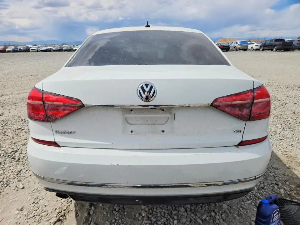 2016 VOLKSWAGEN PASSAT S  