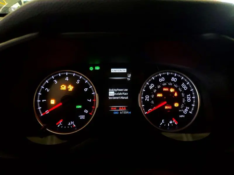 2021 TOYOTA RAV4 XLE  