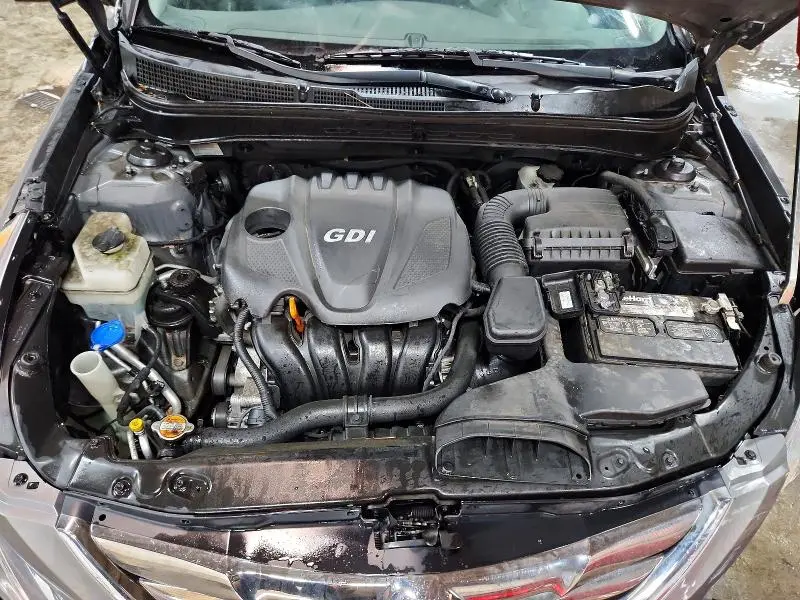 2011 HYUNDAI SONATA SE  