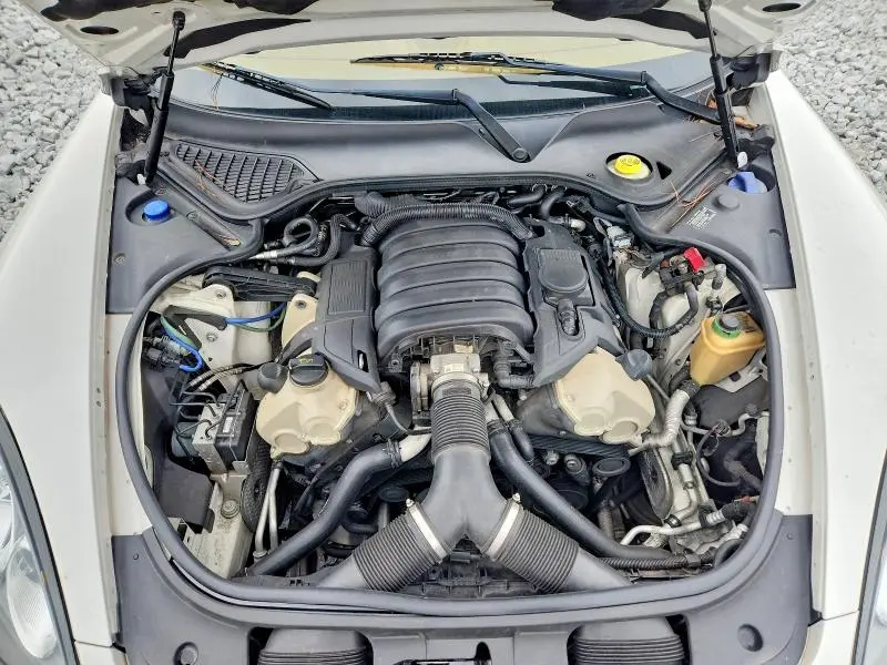 2011 PORSCHE PANAMERA 2  