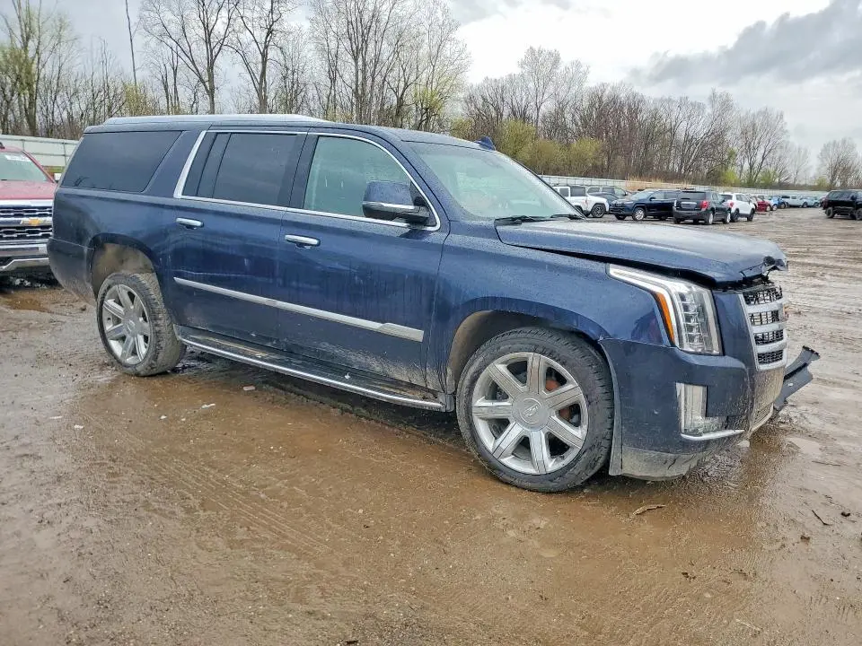 2019 CADILLAC ESCALADE ESV LUXURY  