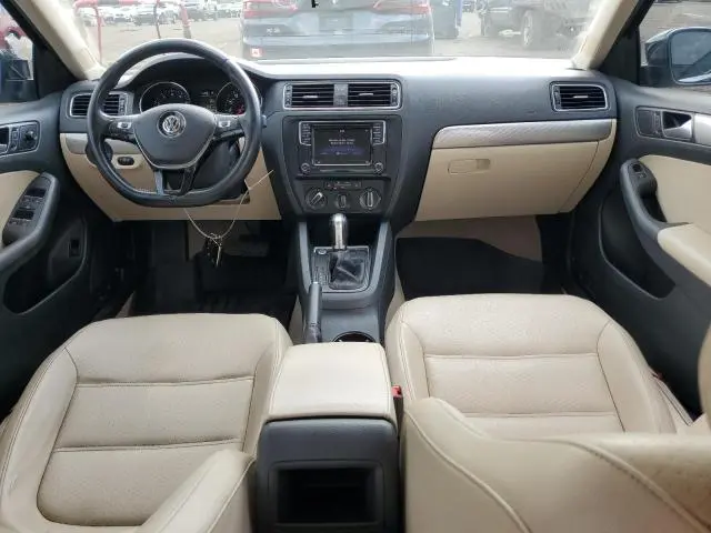 2016 VOLKSWAGEN JETTA SE  