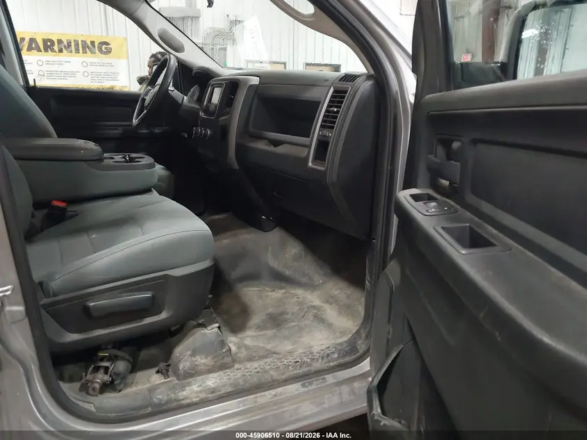 2019 RAM 1500 CLASSIC TRADESMAN  4X4 6'4 BOX