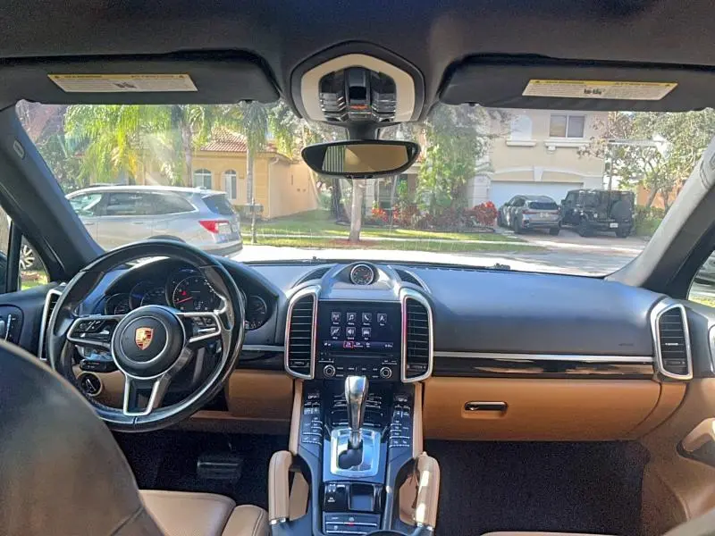 2018 PORSCHE CAYENNE   