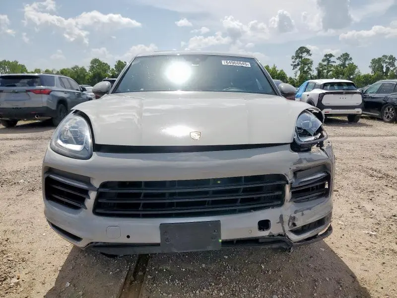 2021 PORSCHE CAYENNE   