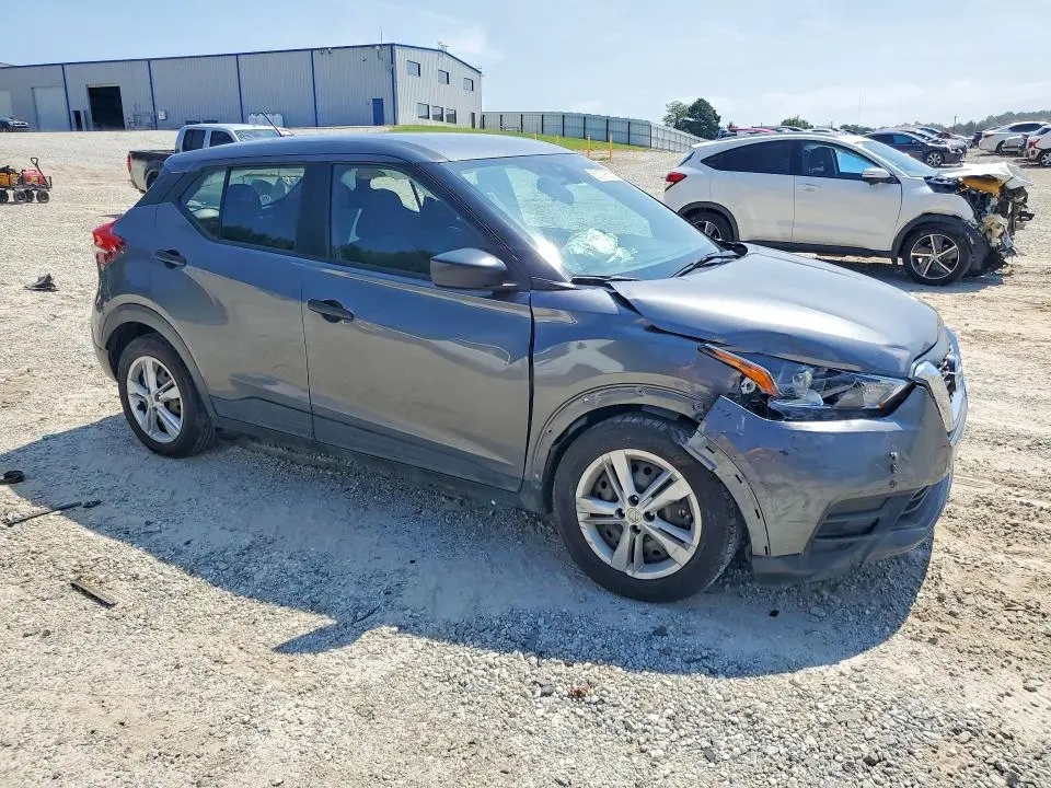 2020 NISSAN KICKS S  