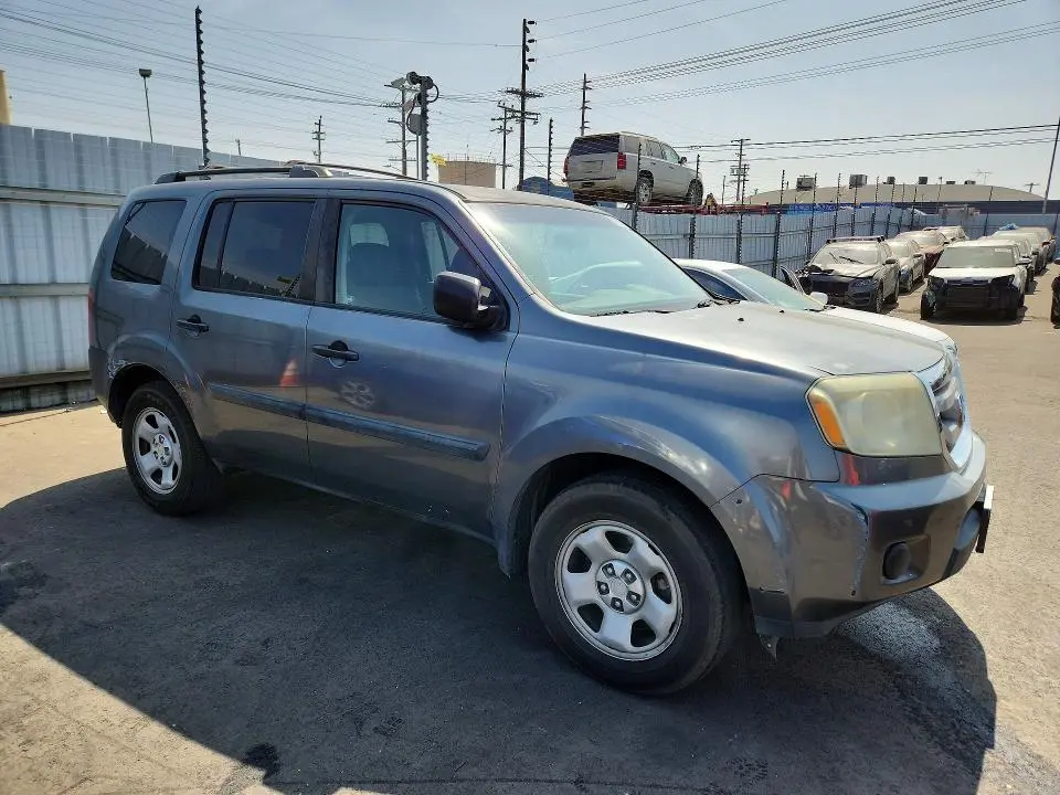 2011 HONDA PILOT LX  