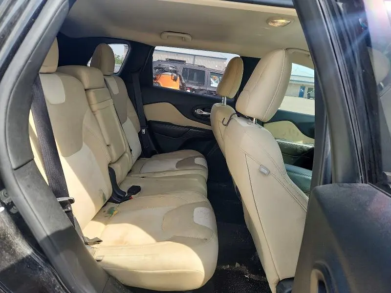 2015 JEEP CHEROKEE SPORT  