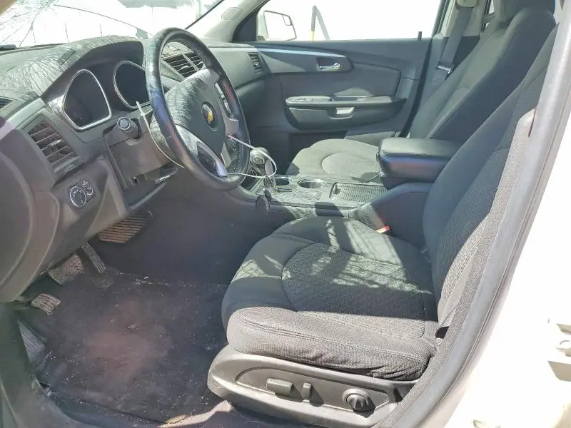 2011 CHEVROLET TRAVERSE LT  