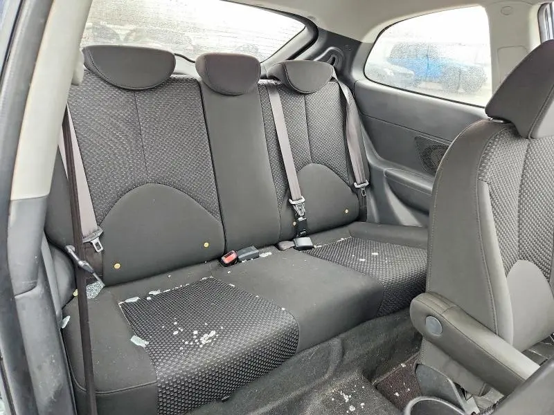 2010 HYUNDAI ACCENT GS  