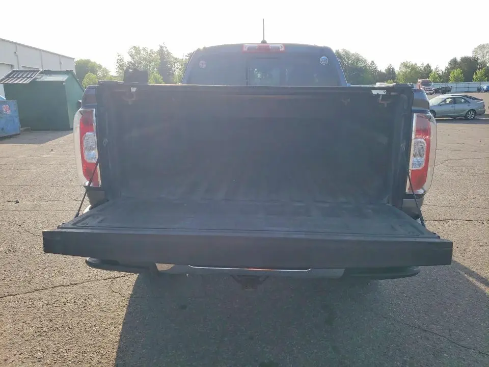 2016 GMC CANYON SLT  
