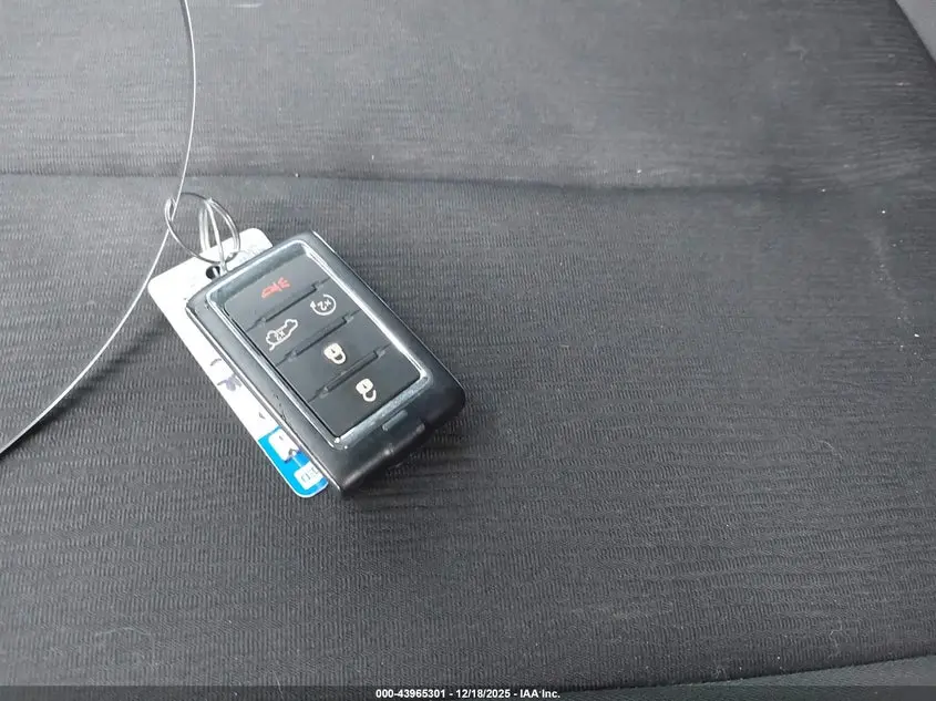 2023 JEEP GRAND CHEROKEE LAREDO 4X4