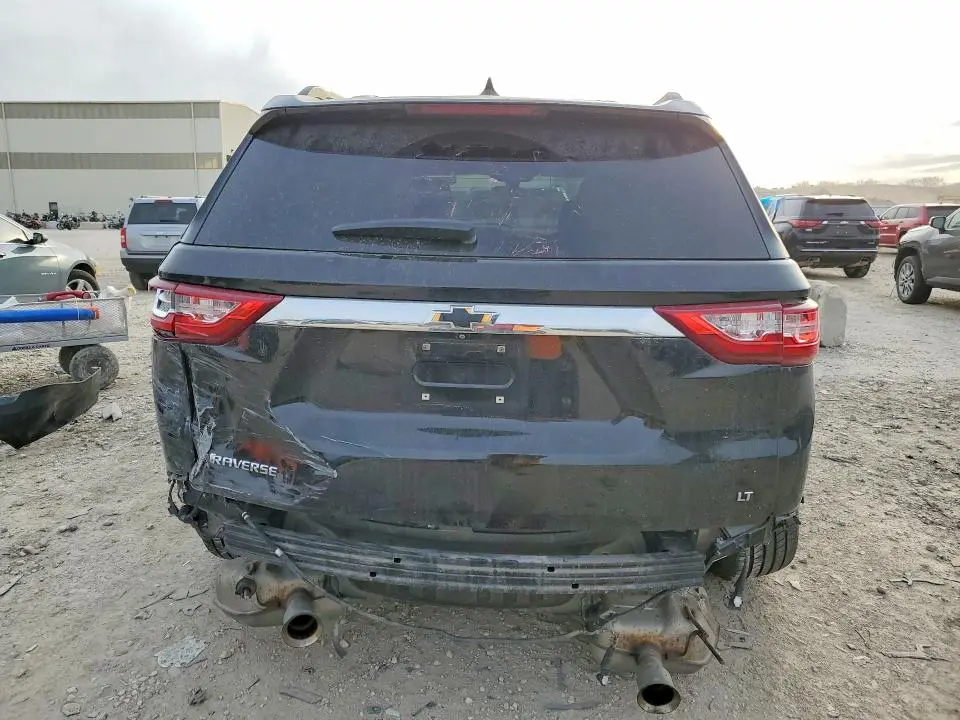 2021 CHEVROLET TRAVERSE LT  