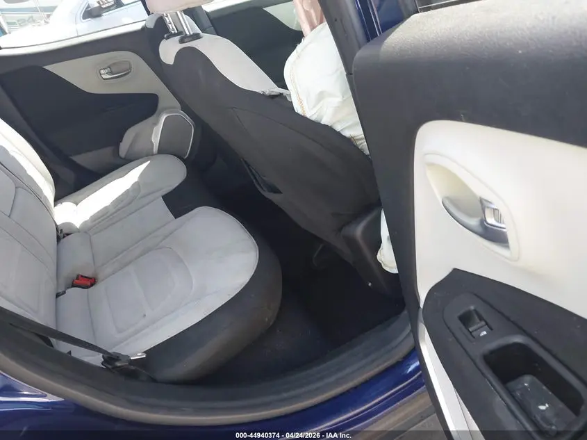 2018 JEEP RENEGADE LATITUDE 4X4