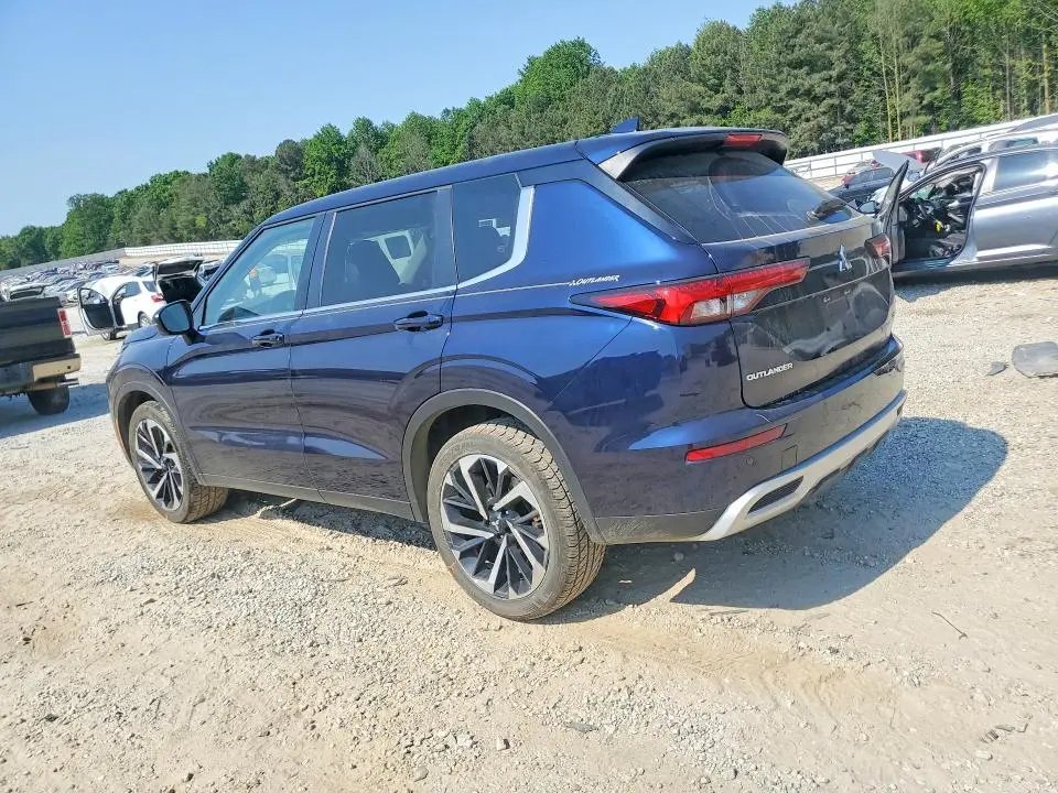 2023 MITSUBISHI OUTLANDER SE  