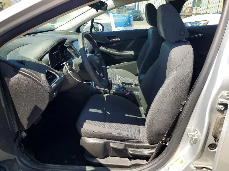 2017 CHEVROLET CRUZE LT  