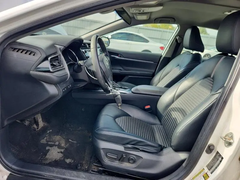 2019 TOYOTA CAMRY   