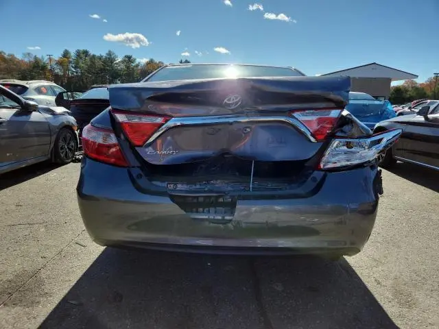 2015 TOYOTA CAMRY LE  
