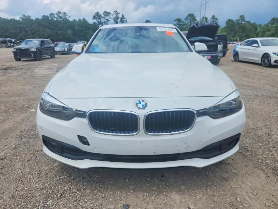 2017 BMW 320 I  