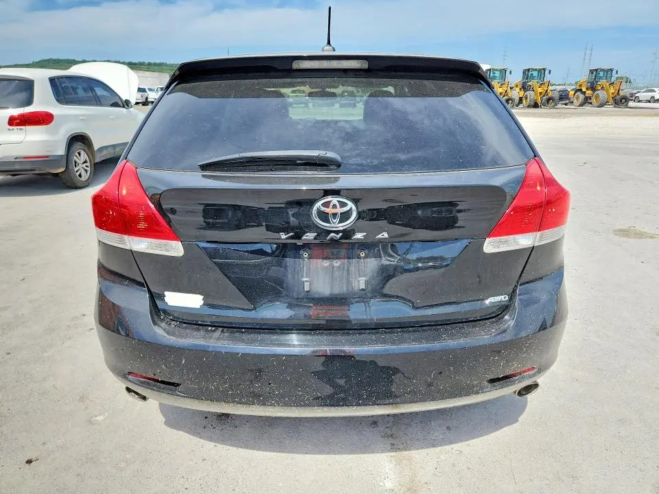 2011 TOYOTA VENZA AWD V6  