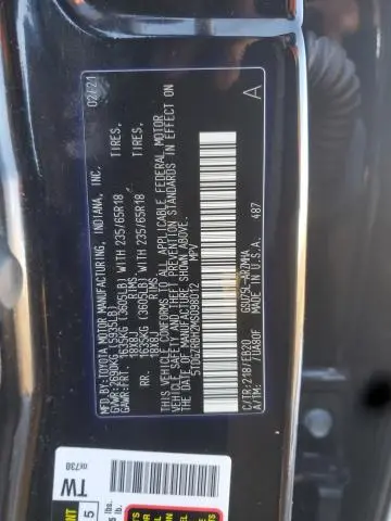 2021 TOYOTA HIGHLANDER XLE  