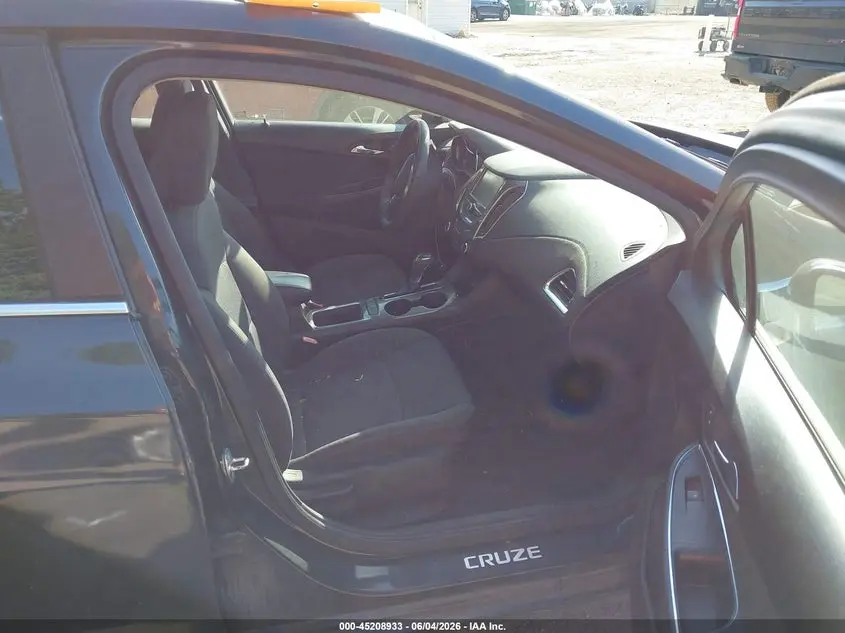 2017 CHEVROLET CRUZE LT AUTO