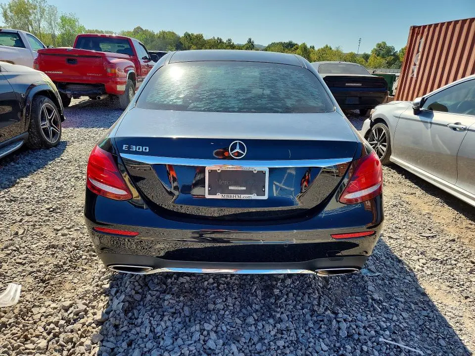 2017 MERCEDES-BENZ E 300  