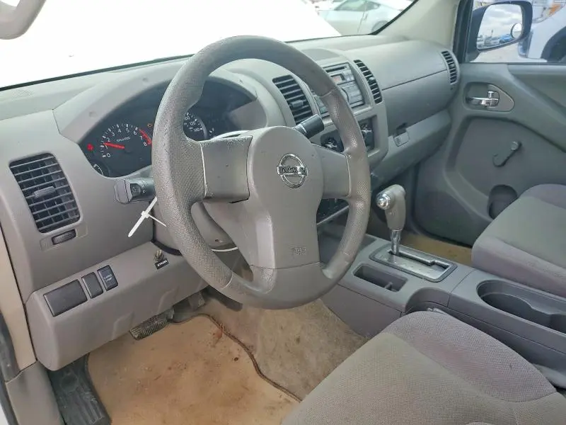 2013 NISSAN FRONTIER S  