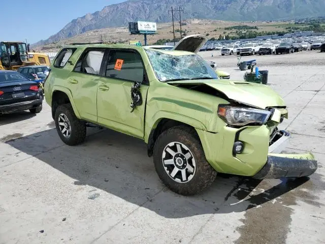 2023 TOYOTA 4RUNNER SE  