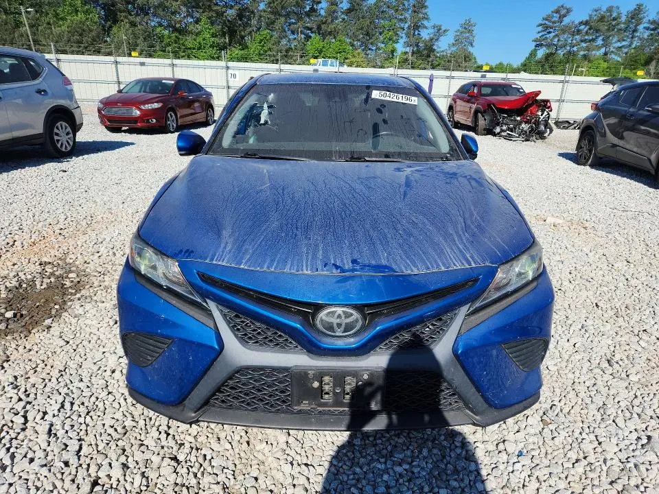 2019 TOYOTA CAMRY SE  