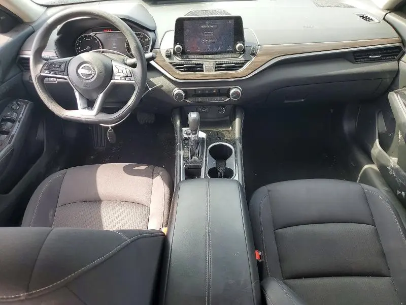 2023 NISSAN ALTIMA SV  