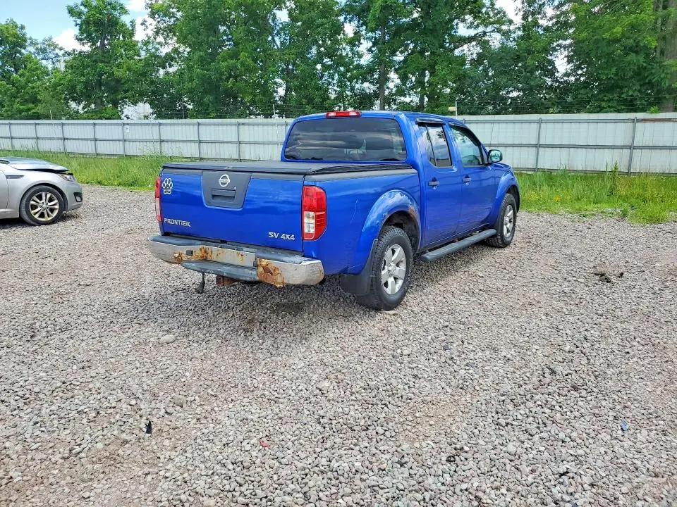 2012 NISSAN FRONTIER S  