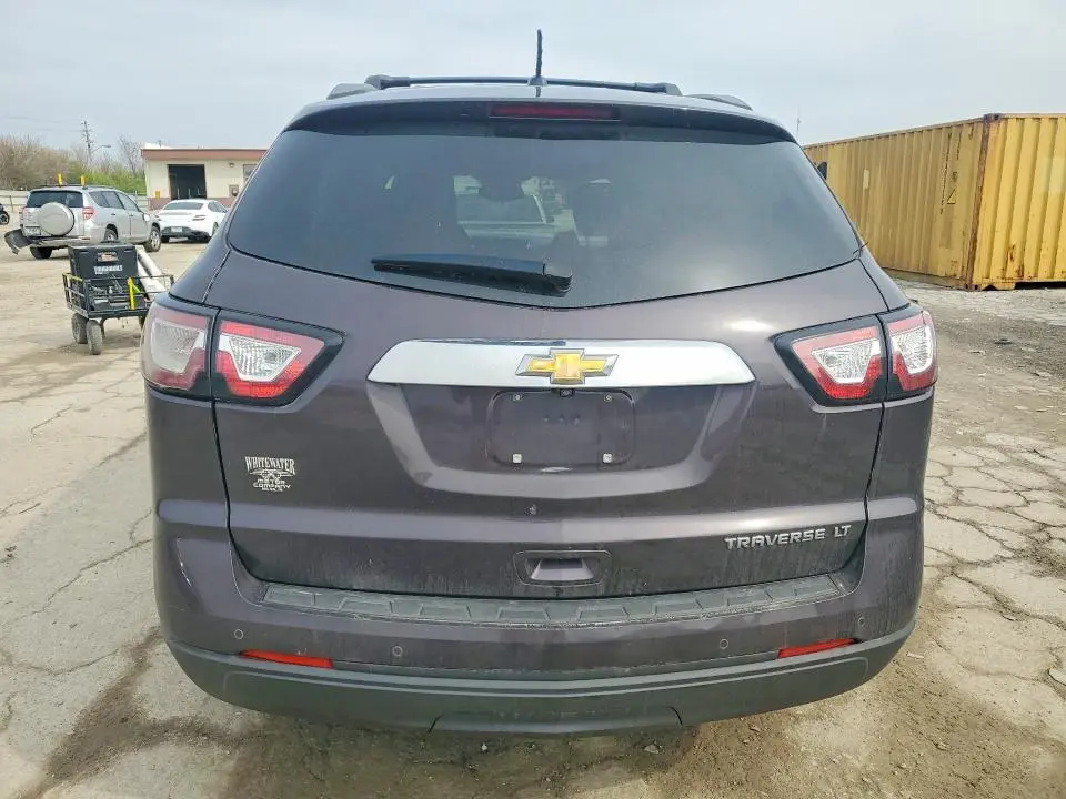 2015 CHEVROLET TRAVERSE LT  