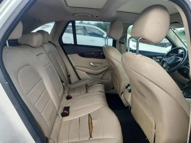 2019 MERCEDES-BENZ GLC 300  