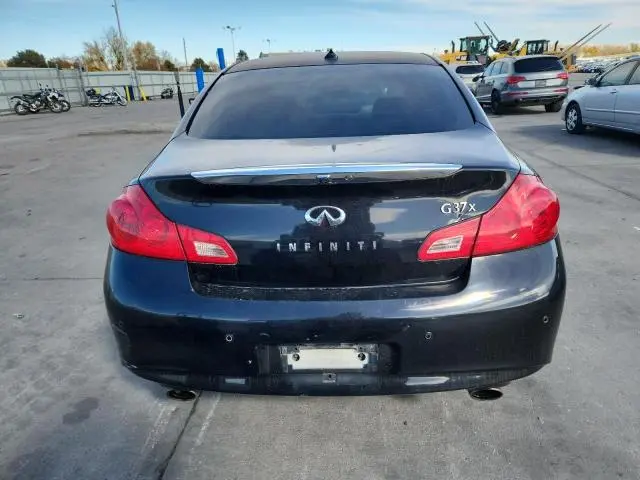 2012 INFINITI G37   