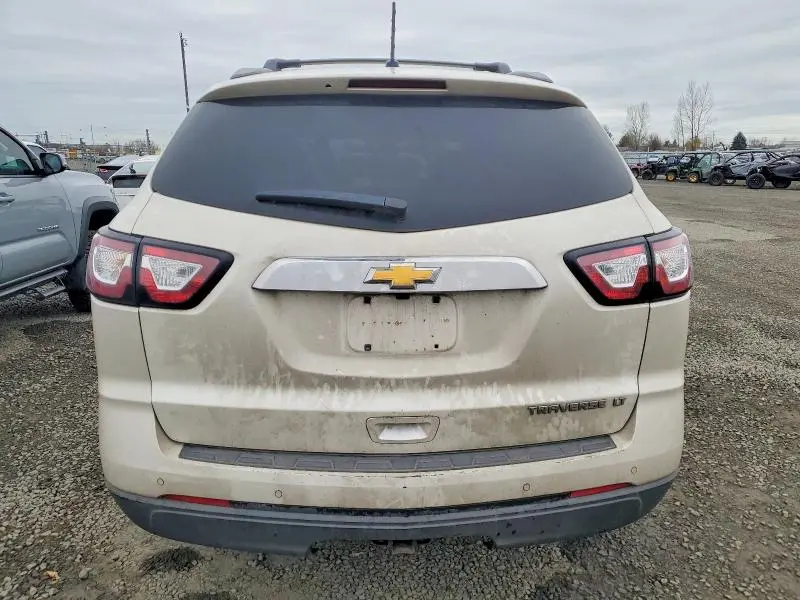 2015 CHEVROLET TRAVERSE LT  