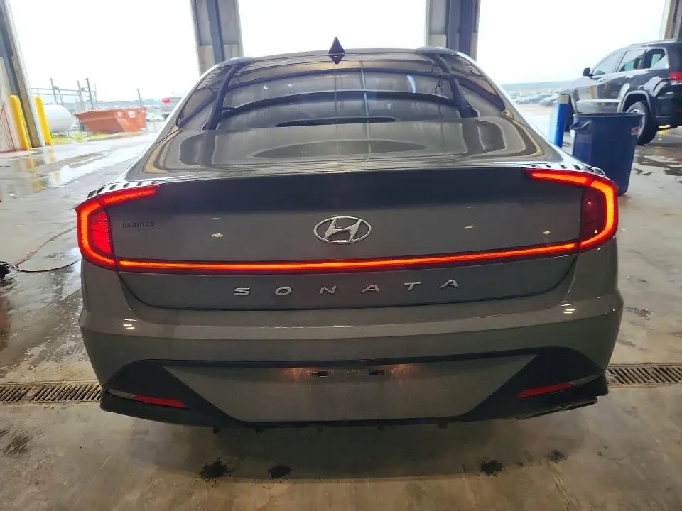 2022 HYUNDAI SONATA SEL  