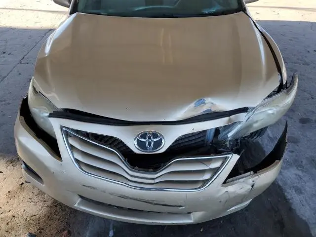 2011 TOYOTA CAMRY BASE  