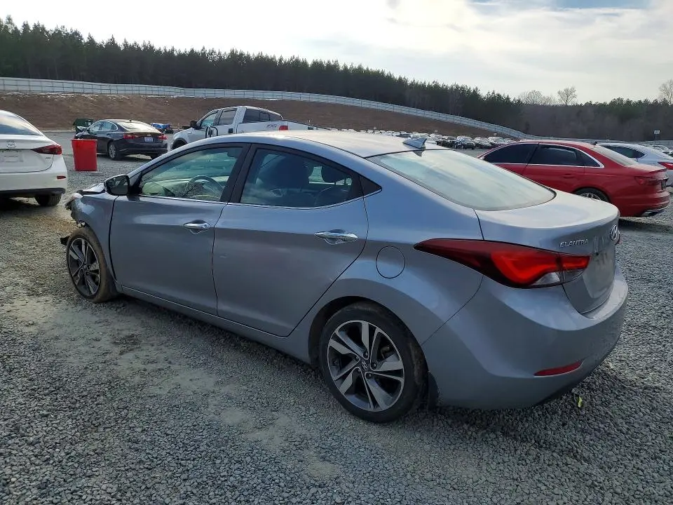 2015 HYUNDAI ELANTRA SE  