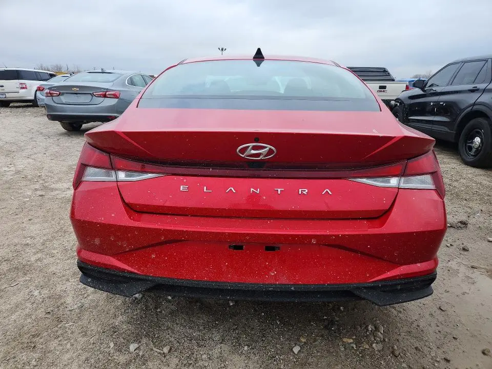 2022 HYUNDAI ELANTRA SEL  