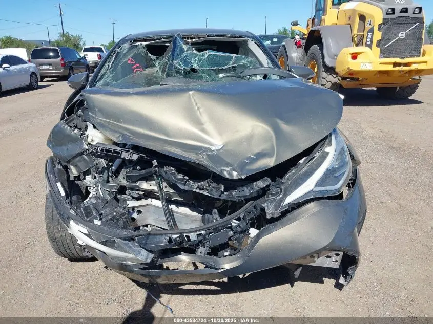 2021 TOYOTA C-HR LIMITED