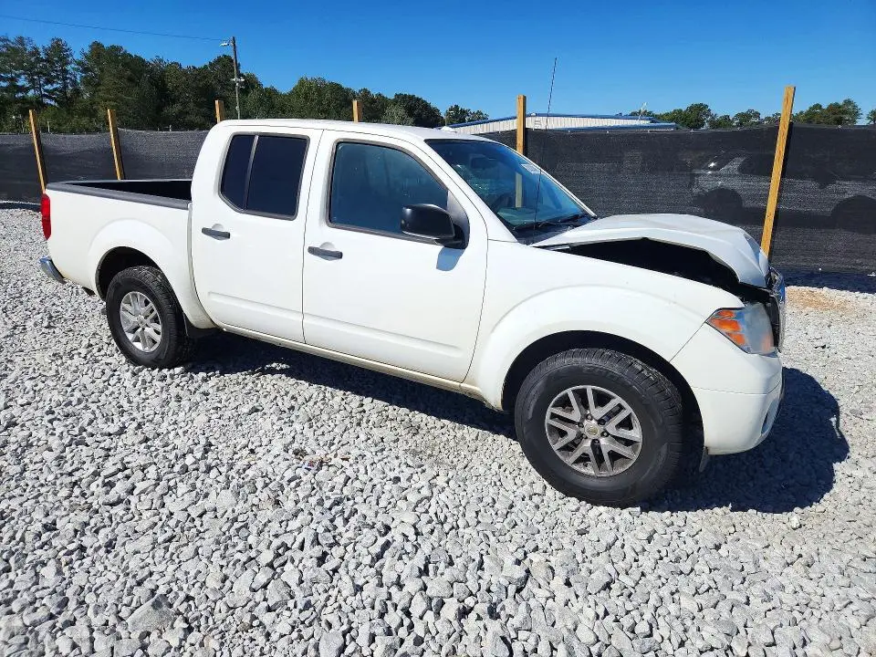2018 NISSAN FRONTIER SV  