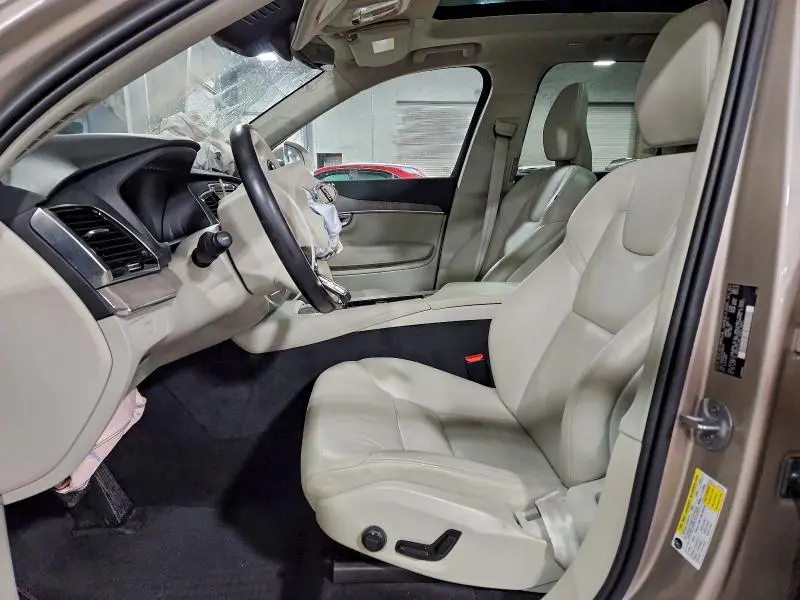 2024 VOLVO XC90 PLUS  