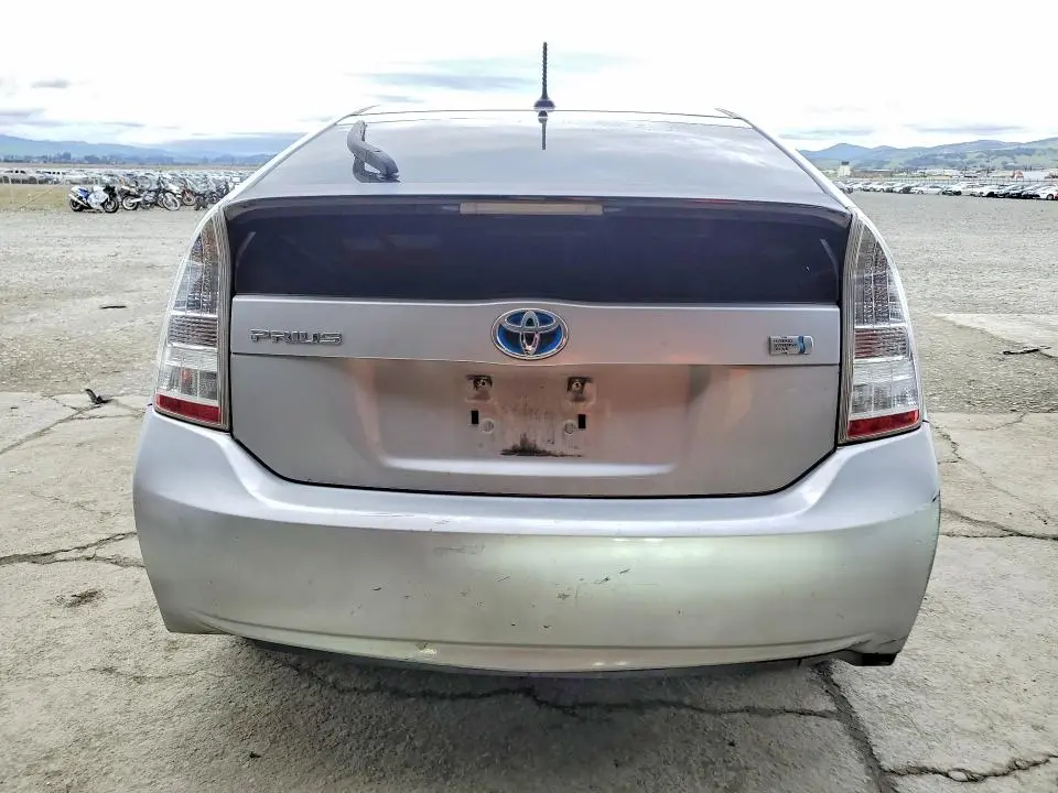 2010 TOYOTA PRIUS II  