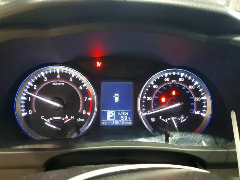 2016 TOYOTA HIGHLANDER LE  