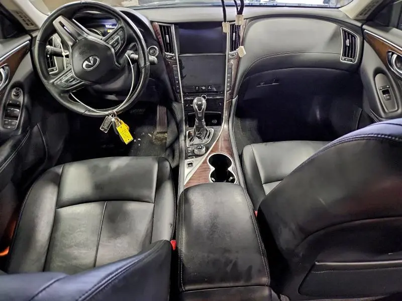 2018 INFINITI Q50 LUXE  