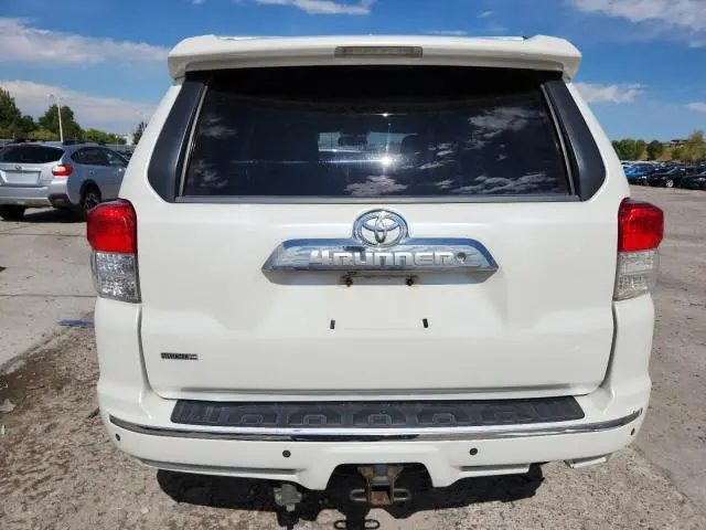 2011 TOYOTA 4RUNNER SR5  
