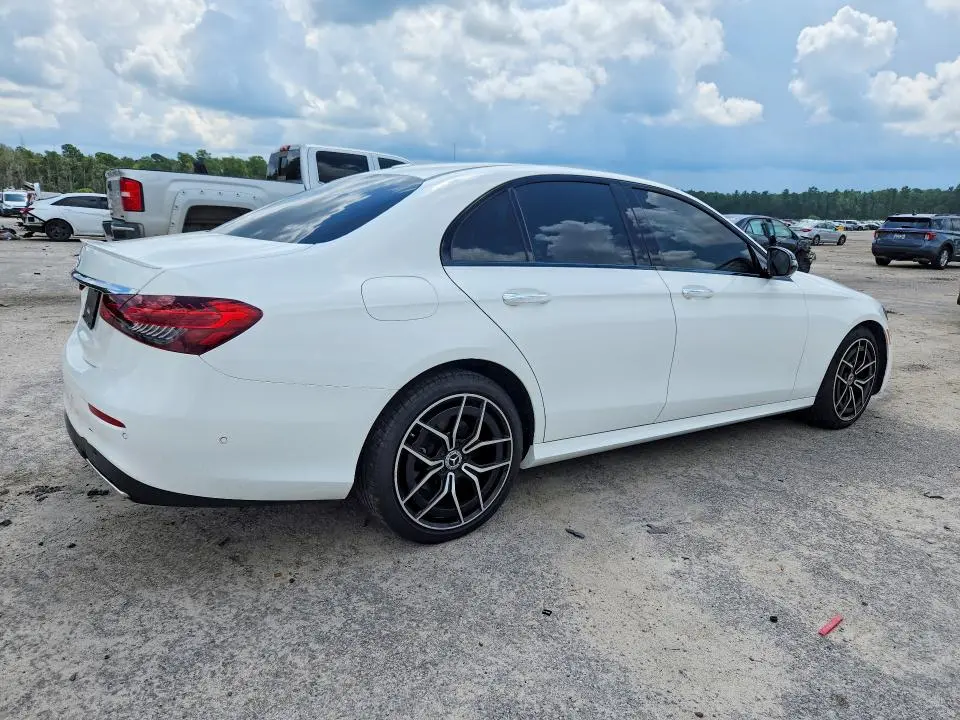 2022 MERCEDES-BENZ E 350  