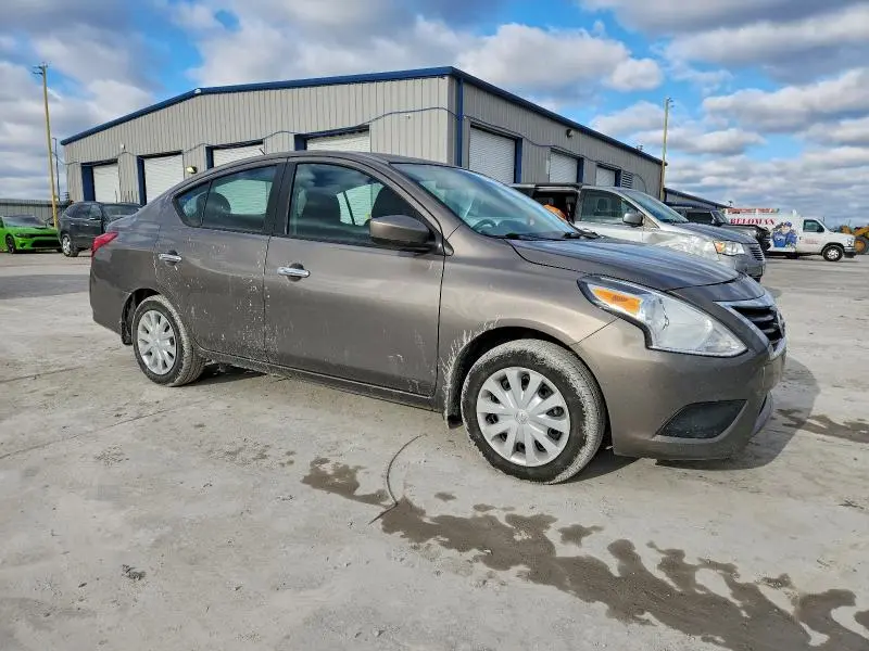 2017 NISSAN VERSA S  